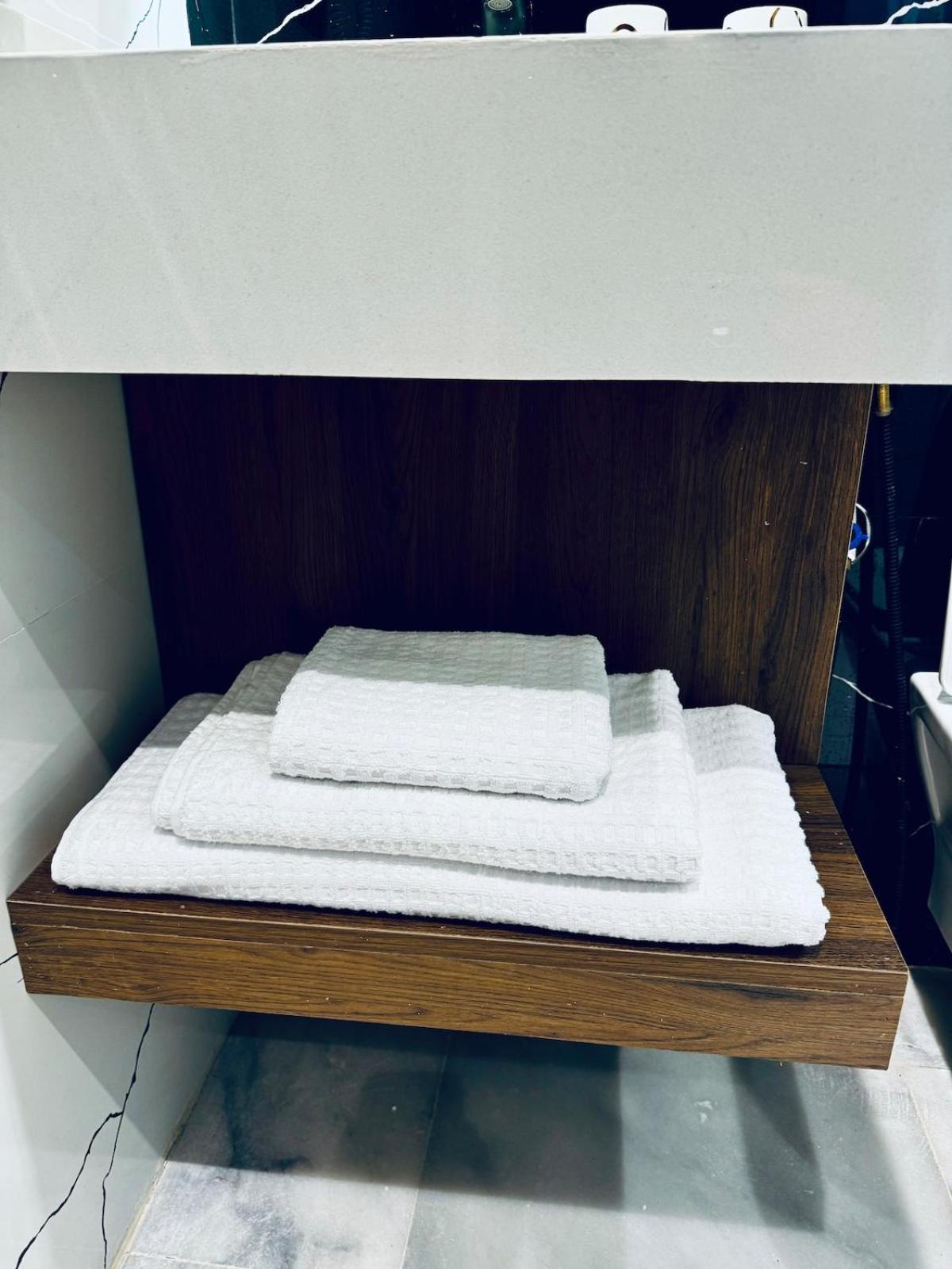 Apartment Luxury 1-bedroom In Maarif *